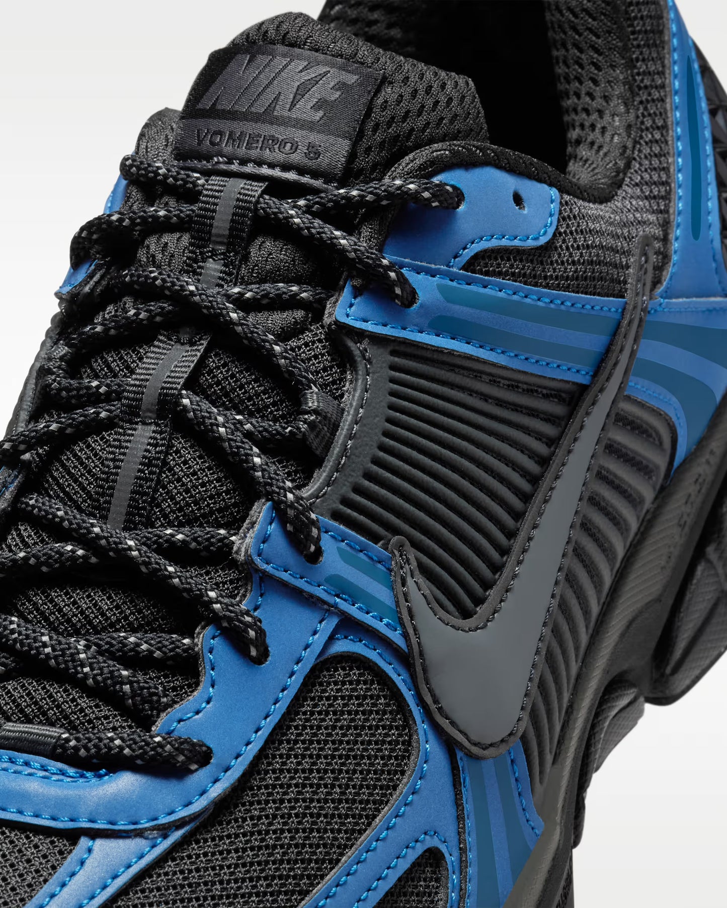 Nike Zoom Vomero 5 SE “Court Blue”