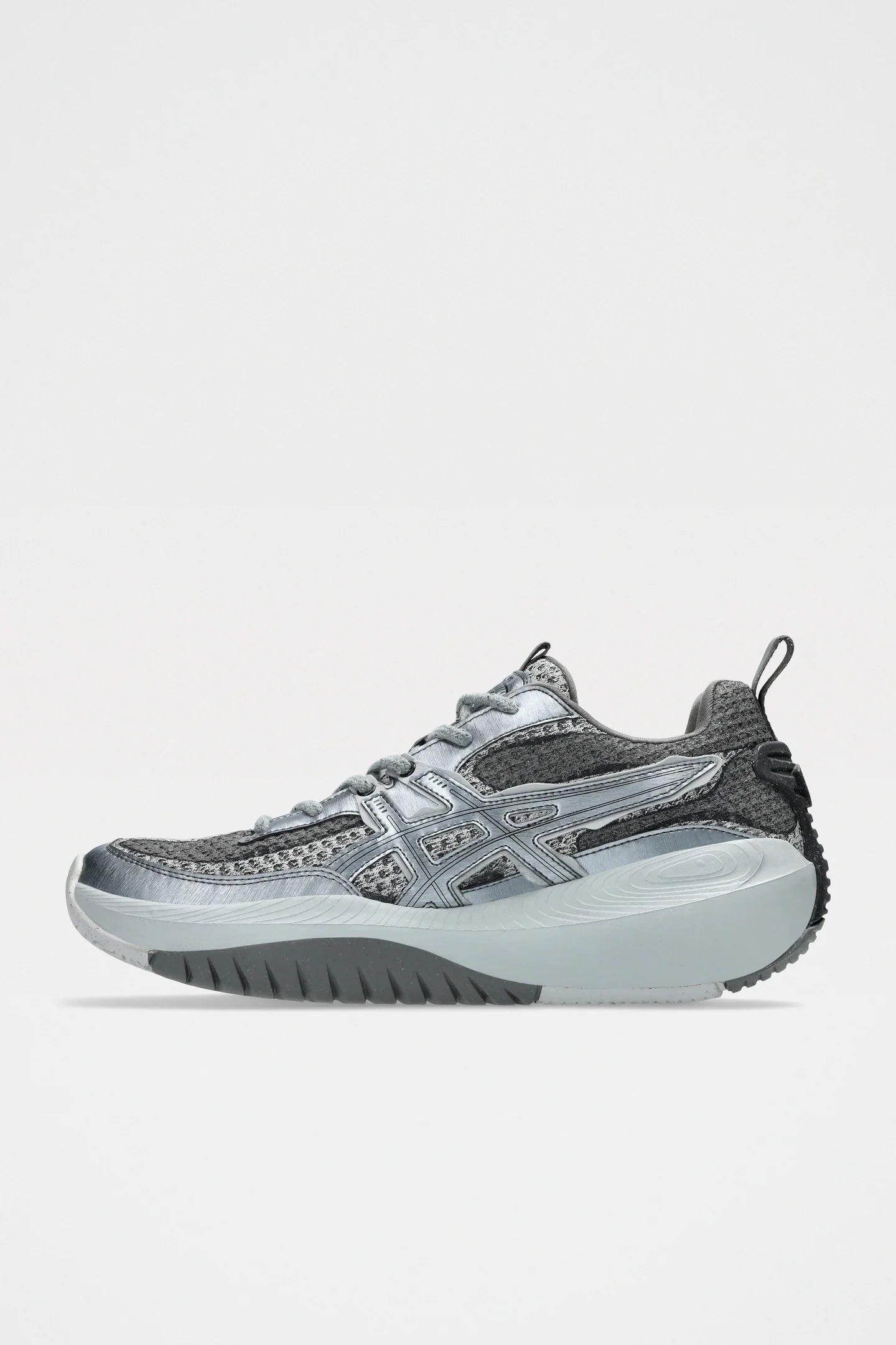 Asics Neocurve “Pure Silver”
