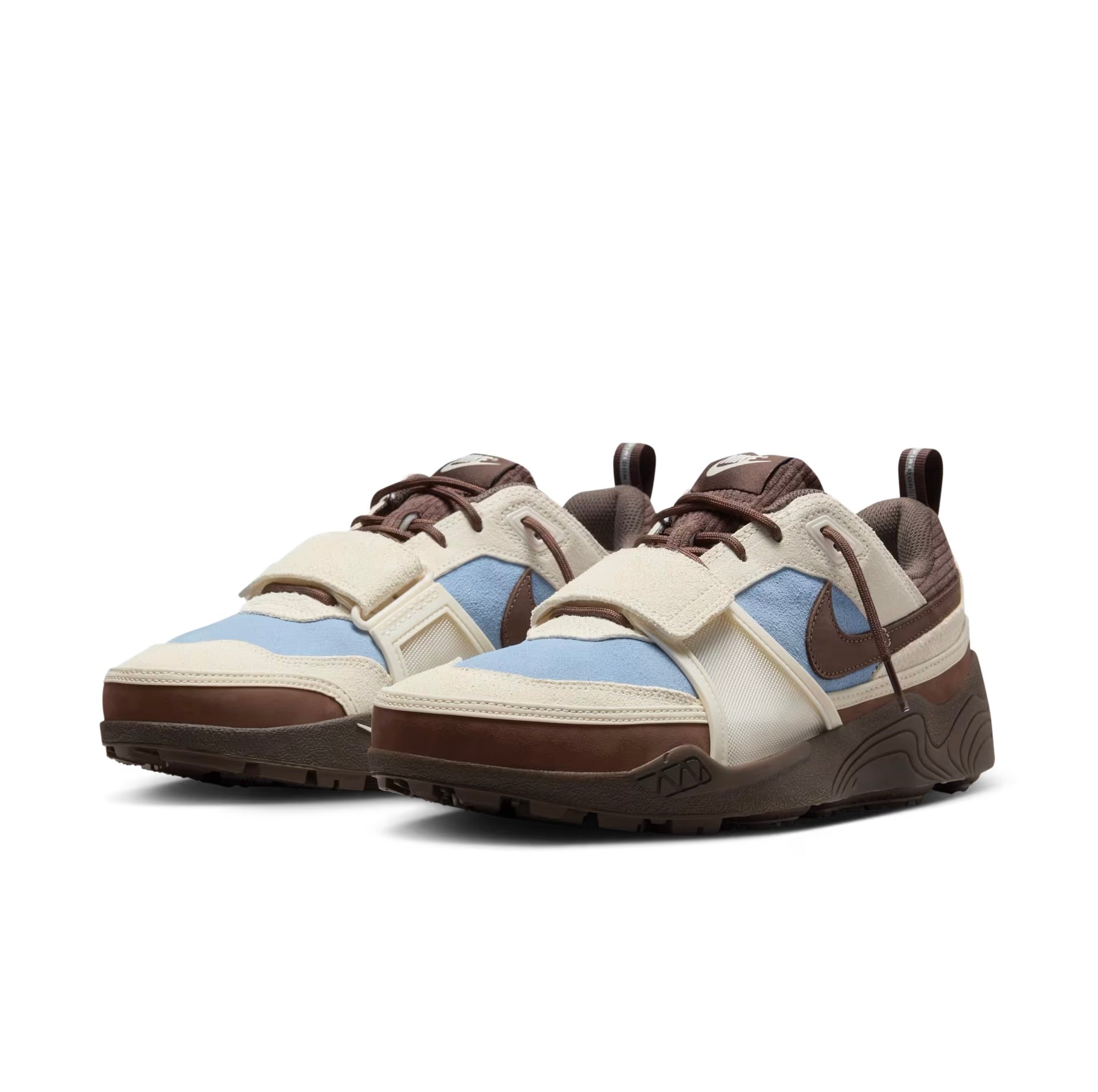 Jordan x Travis Scott Zoom Field Jaxx “Pale Ivory & Leche Blue