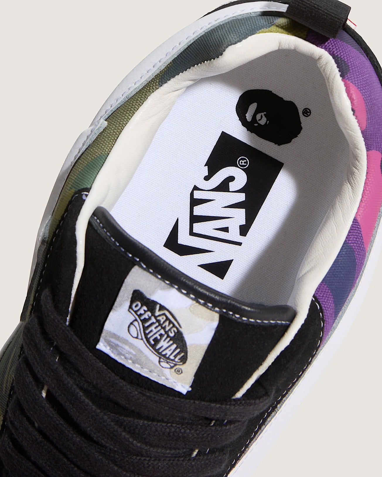 Vans x BAPE Knu Skool “Black/Pink” (Pre Order)