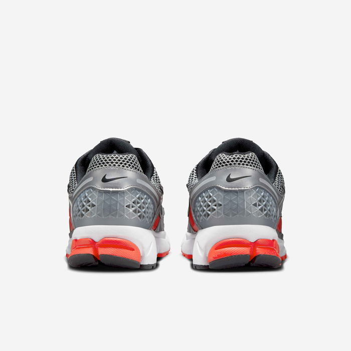 Nike Vomero 5 "Metallic Silver"