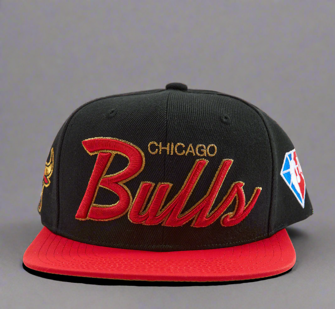 Mitchell & Ness NBA Bulls 75th Gold Snapback