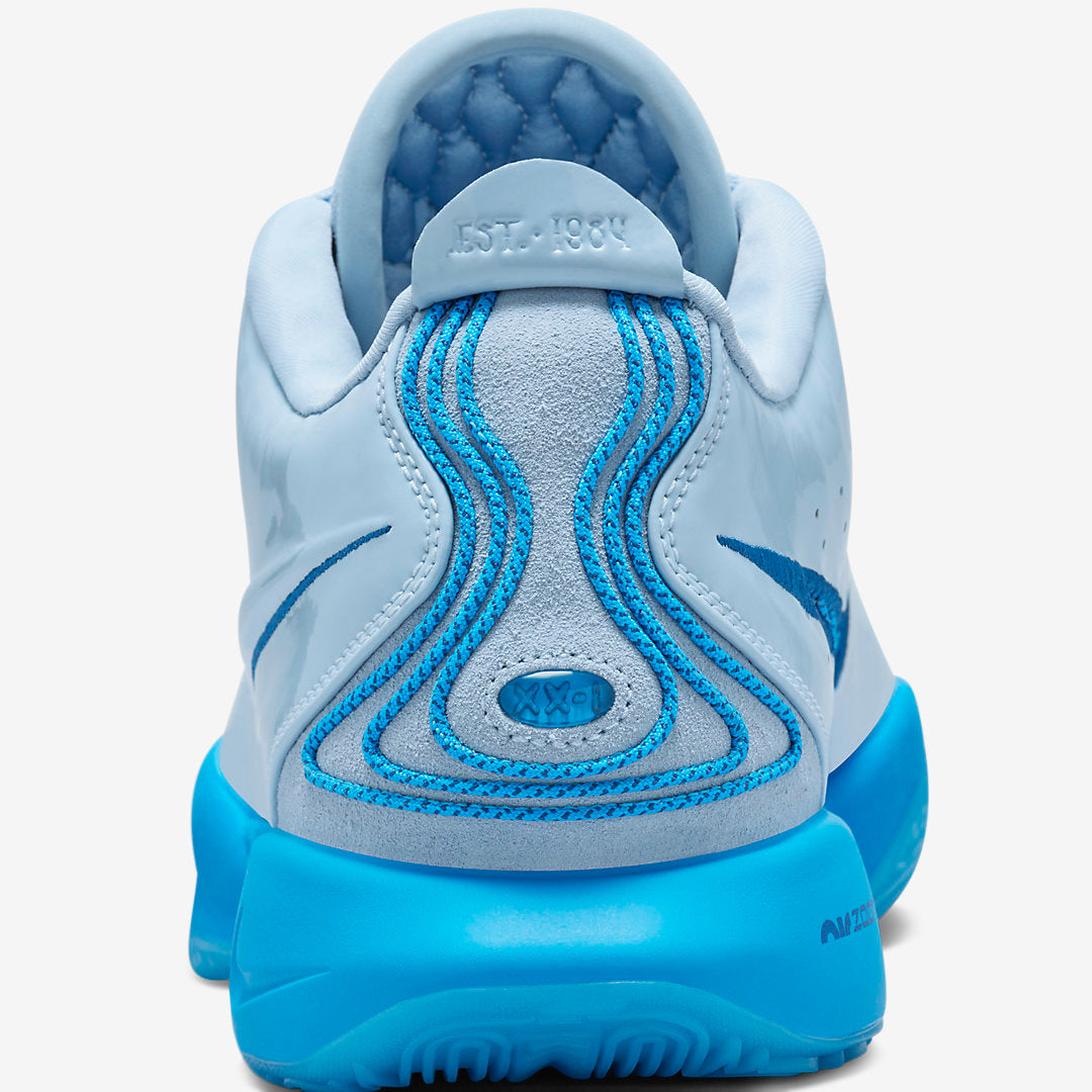 Nike LeBron 21 “Blue Diver”