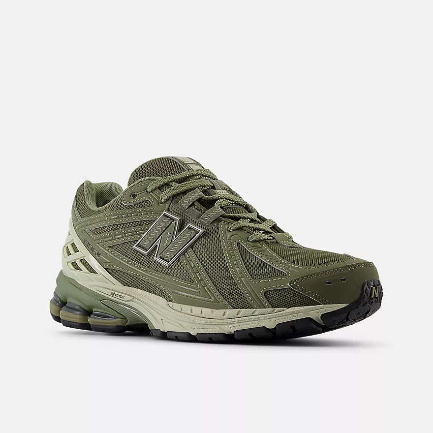 New Balance 1906R “Dark Stoneware”