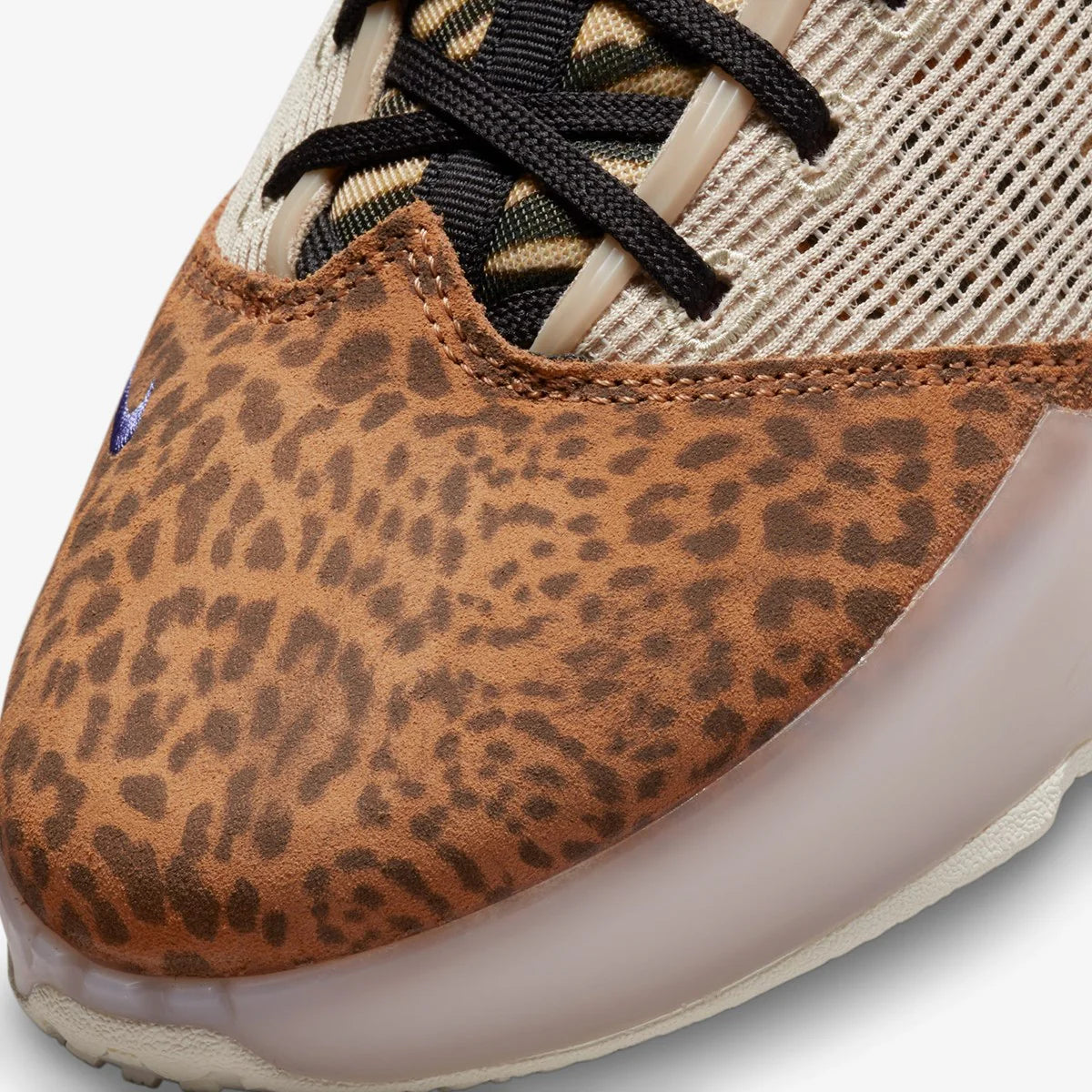Nike LeBron 19 Low “Safari”