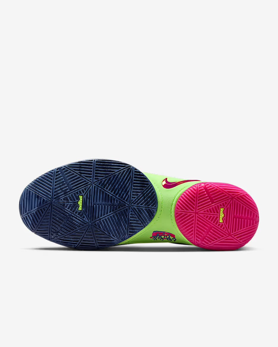 Nike LeBron 22 “Bryce’s World”