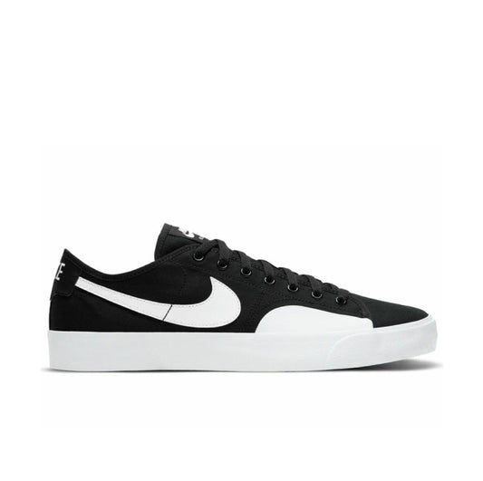 Nike SB BLZR Court "Panda"