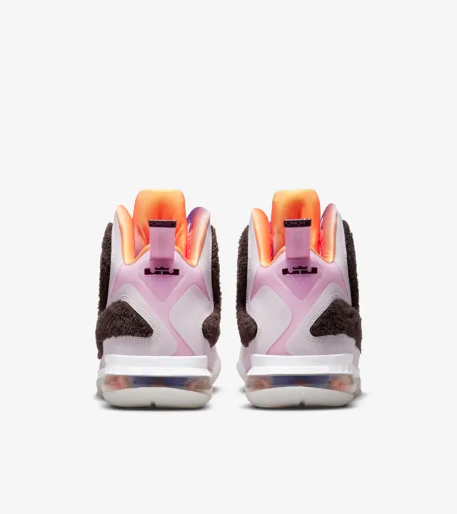 Nike LeBron Retro IX QS “Austin Powers”