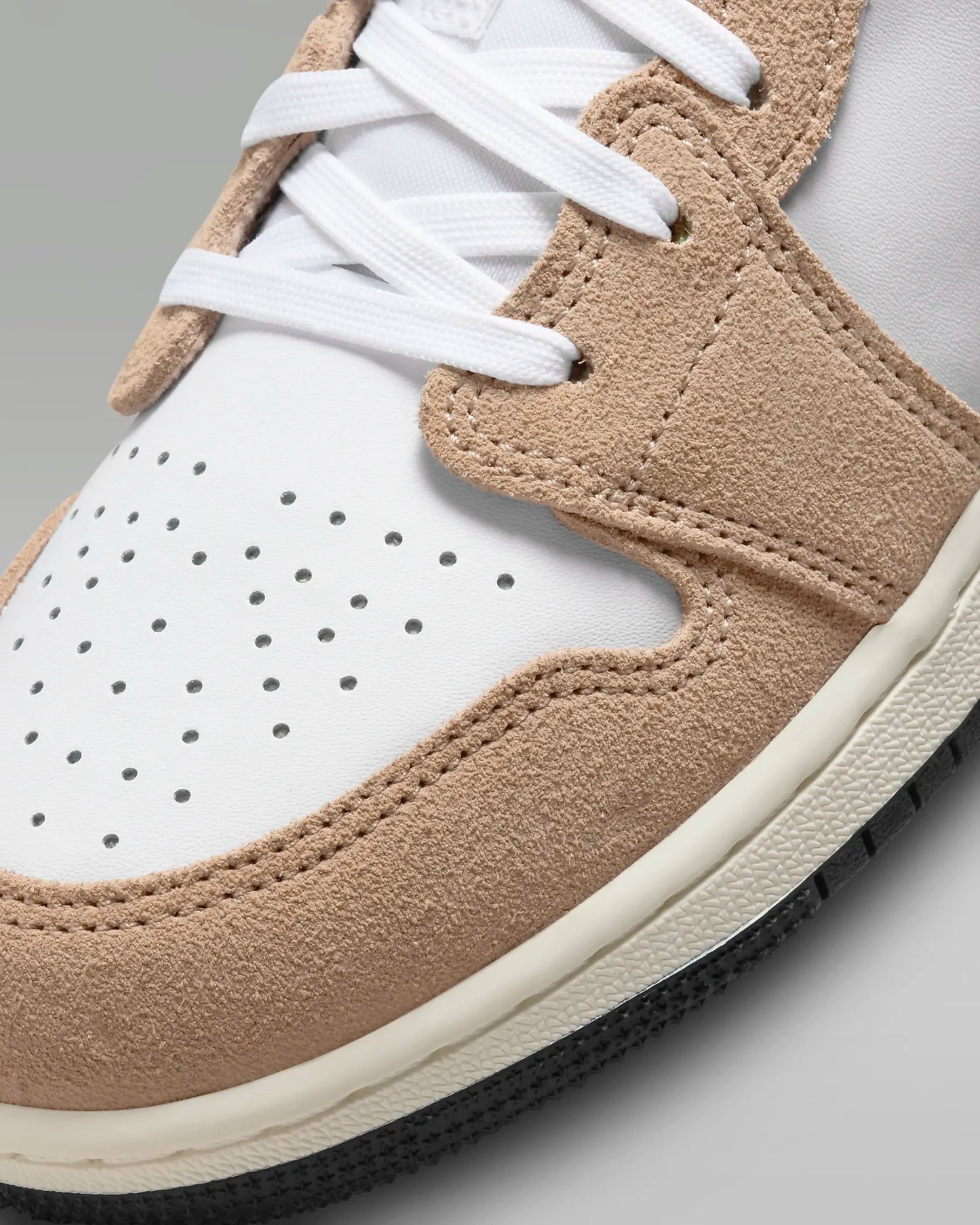 Jordan 1 Low SE “British Tan”