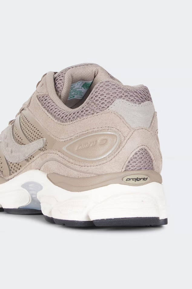 Saucony ProGrid Omni 9 “Beige”