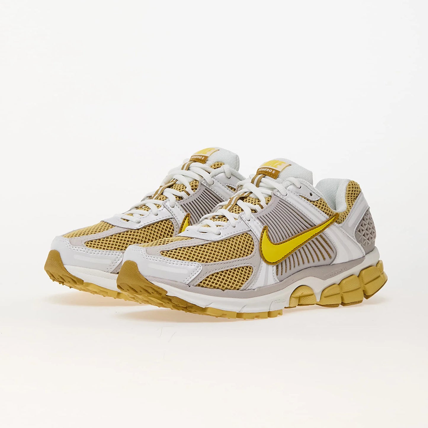 Nike Zoom Vomero 5 “Bronzine”