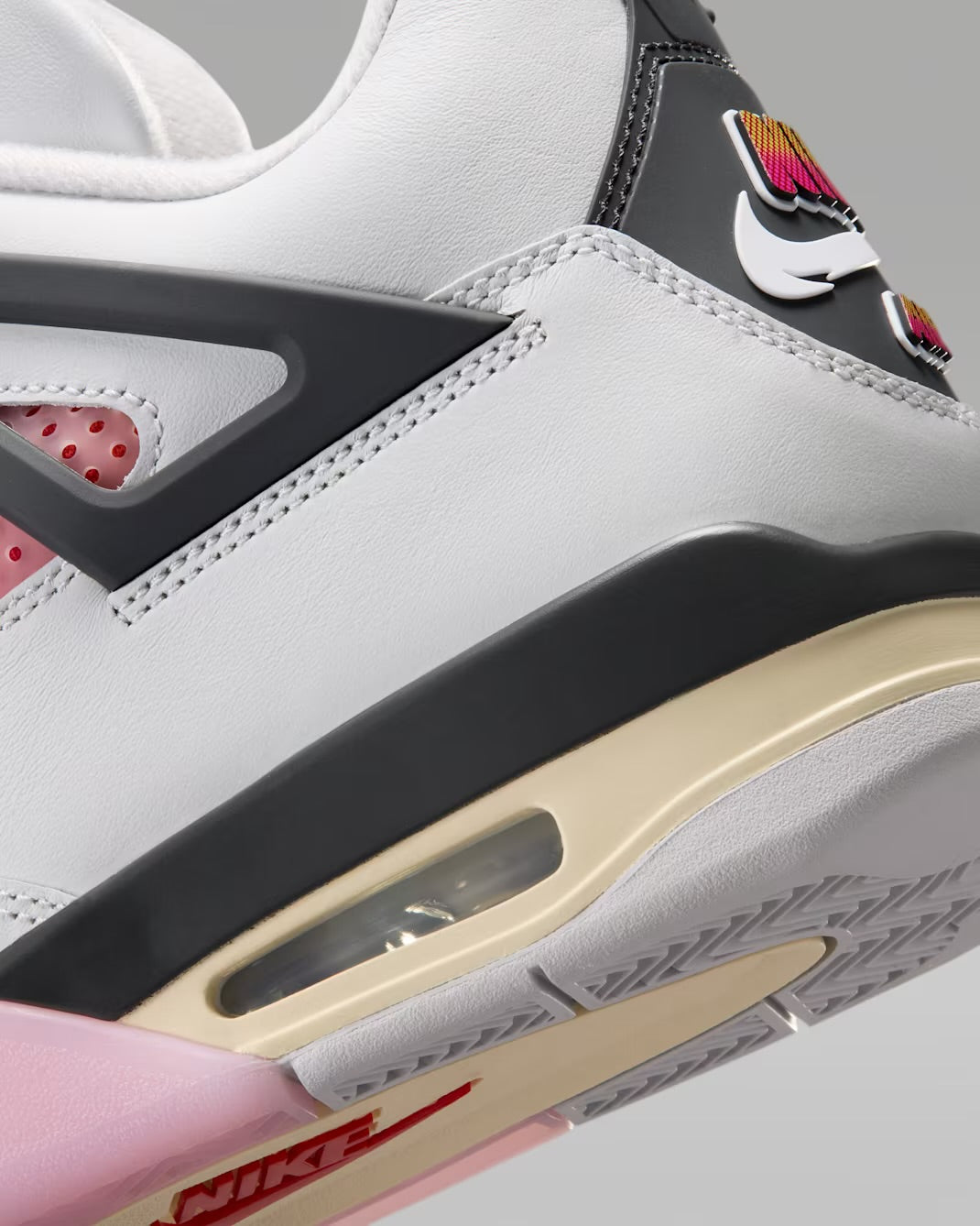 Jordan 4 Retro “Comic”