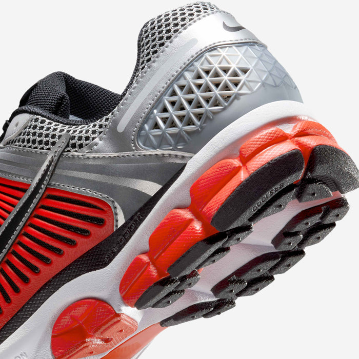 Nike Vomero 5 "Metallic Silver"