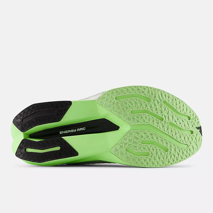 New Balance FuelCell SuperComp Trainer V3 “Mint Flash”